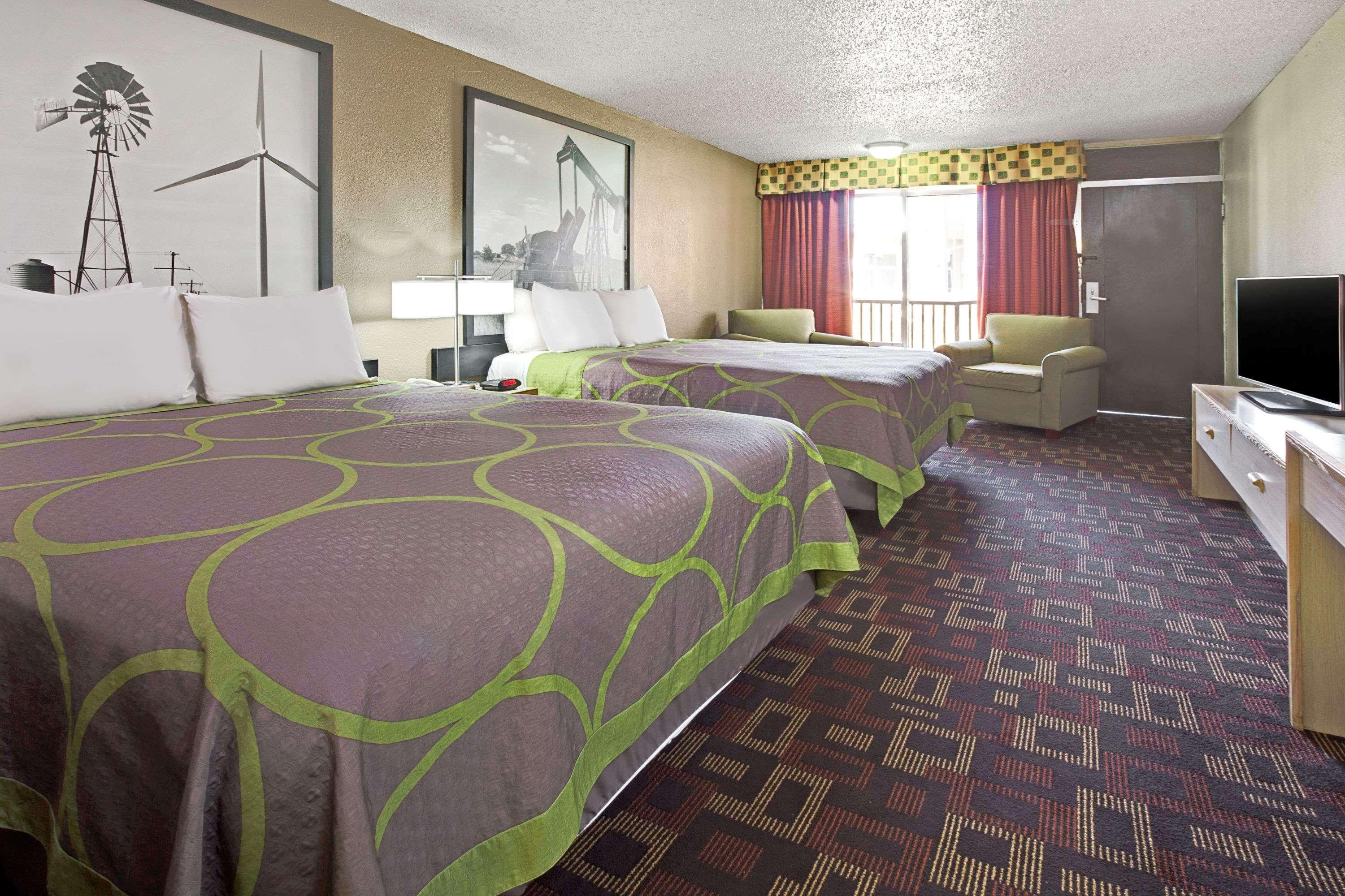 Hotel Super 8 By Wyndham Norman Exterior foto